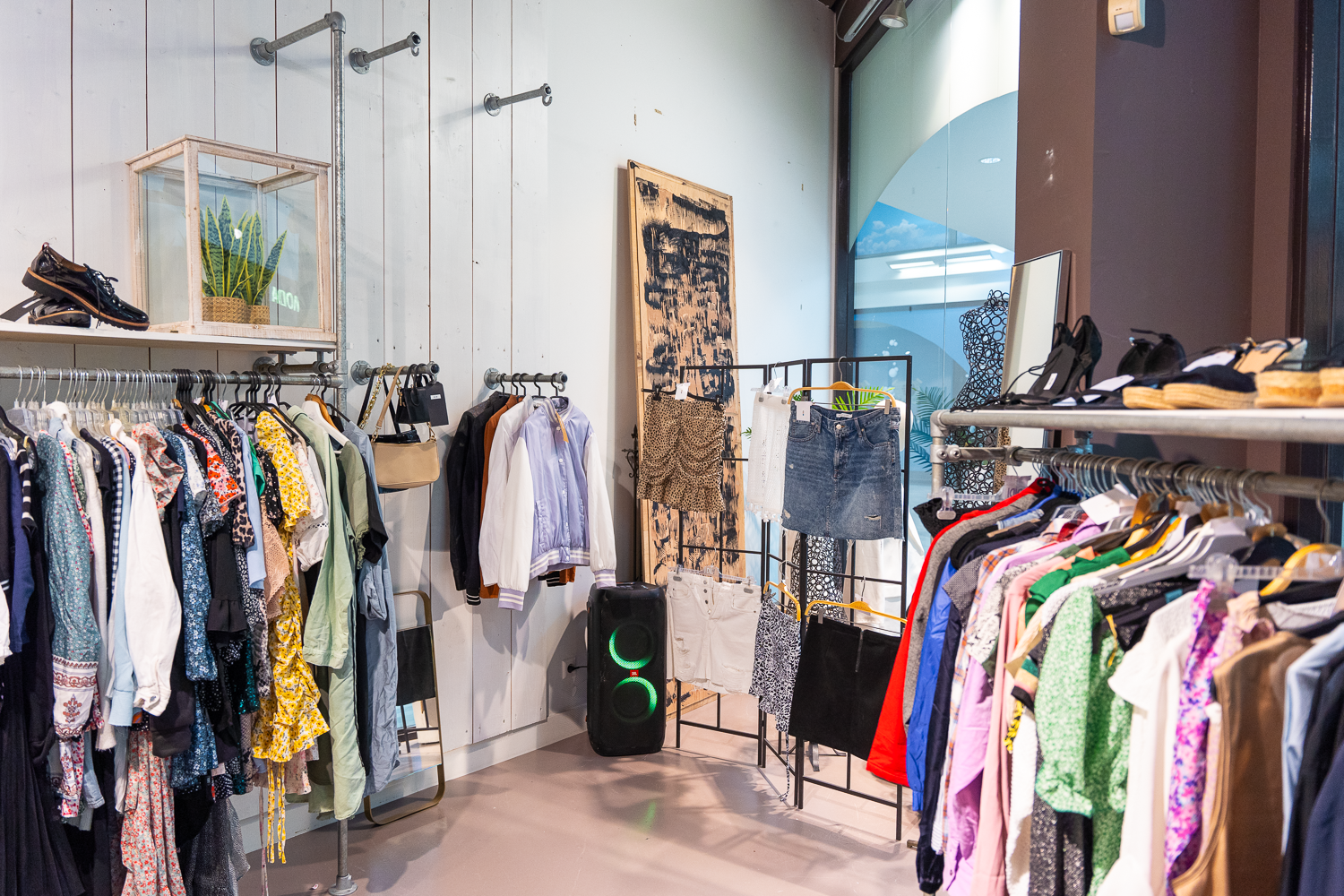 closet sale middenwaard